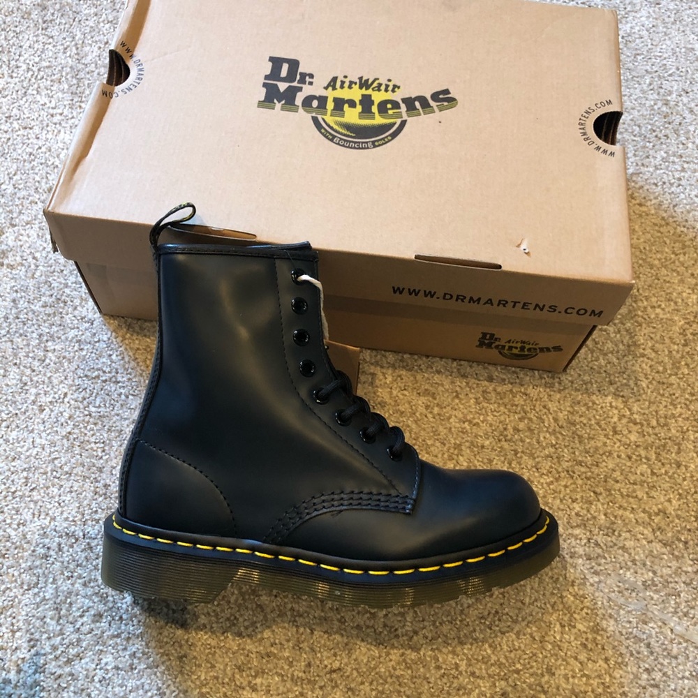 Dr Martens 1460 lace up combat boots - Picture 8 of 10
